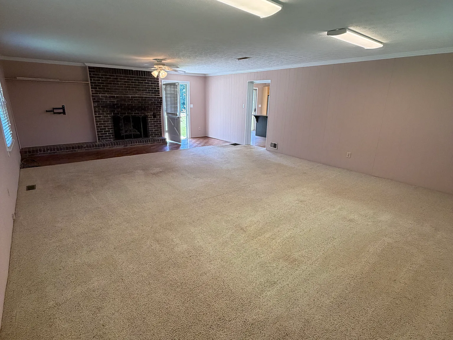 3 bed, 1518 sqft, $2,250 — Photo 3