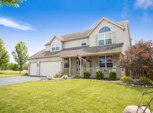 864 Western Ln, Yorkville, IL 60560