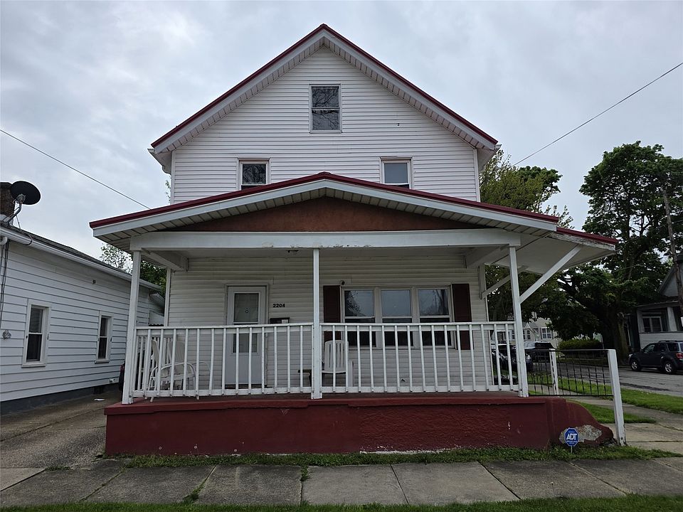 1st image of 2204 Plum St