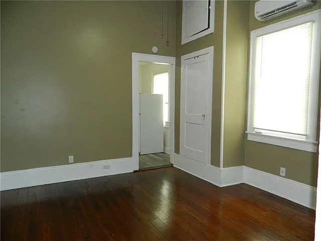 733 Elmira Ave — Photo 5