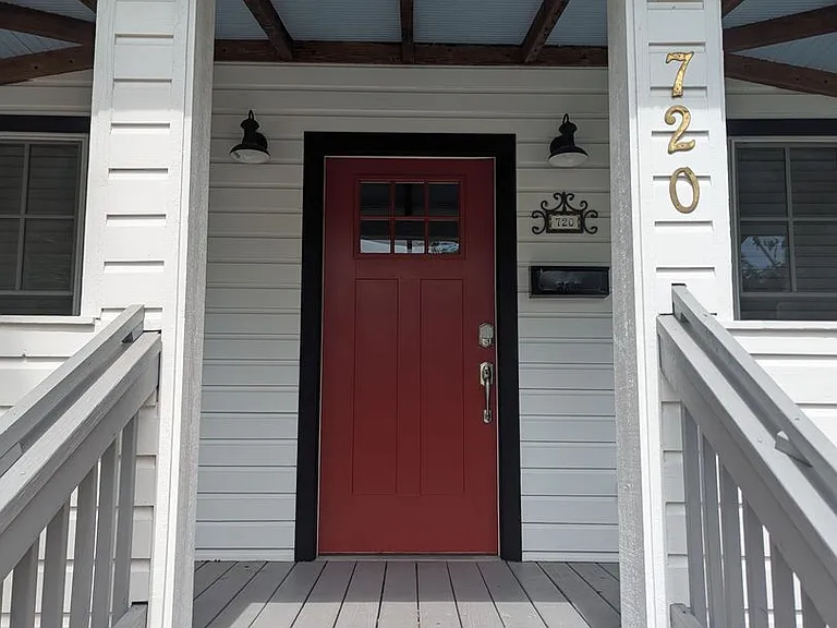 720 NW 3rd St — Photo 52