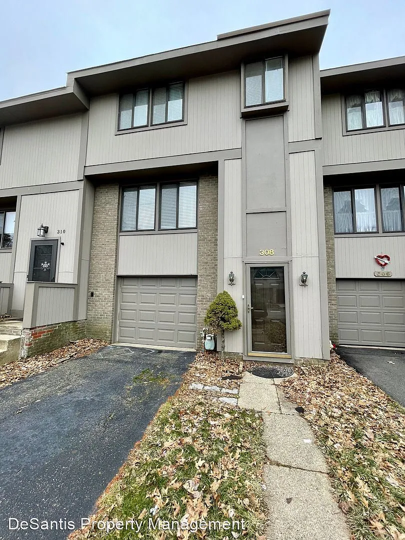 308 Ridge Point Cir photo 1