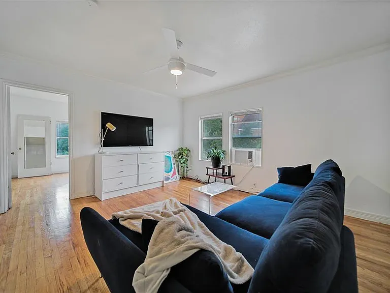 115 Hunt St — Photo 4