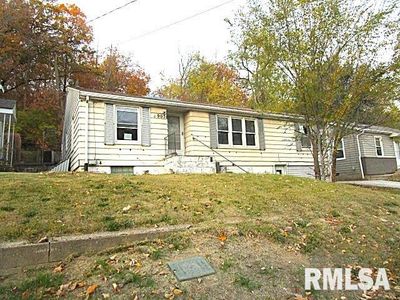 905 Meadow Ave, East Peoria, IL, 61611