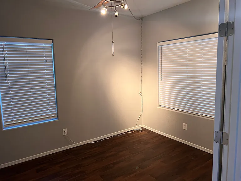 4322 E Milton Dr — Photo 19