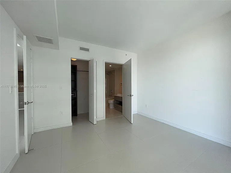 1300 S Miami Ave #20 — Photo 21