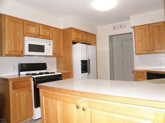 5th image of 1769 Woodside Dr