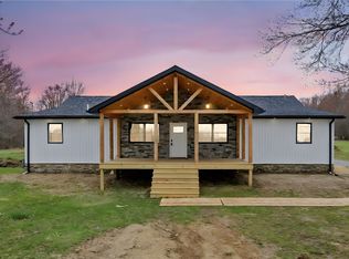 3356 Harlansburg Rd, New Castle, PA 16101