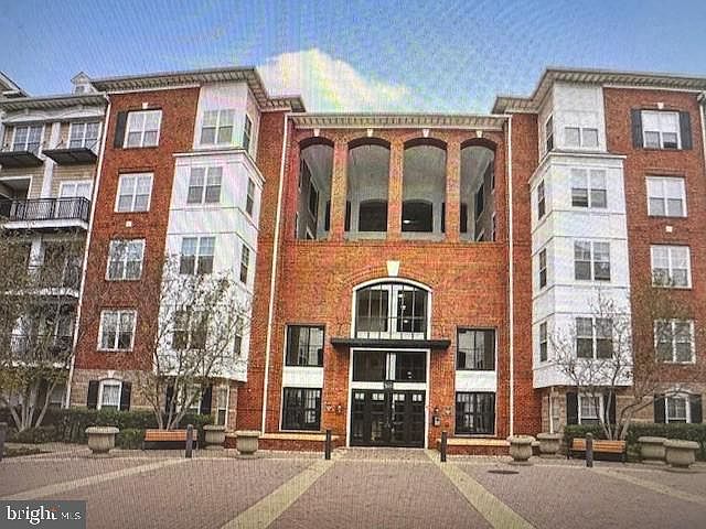 1st image of 501 Hungerford Dr APT 445