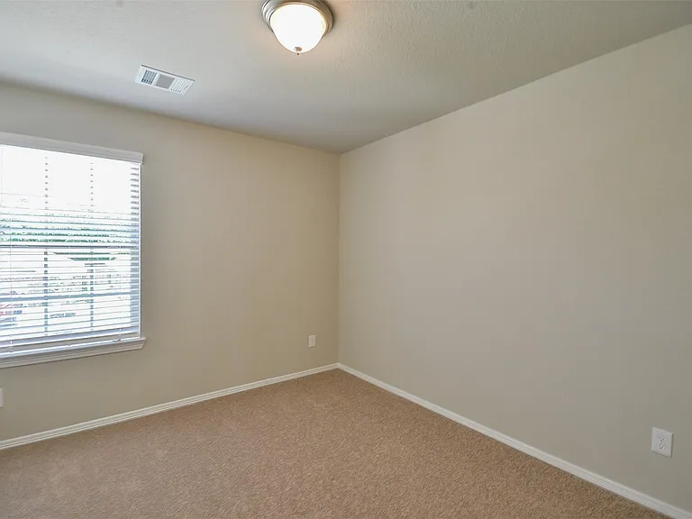24810 Winema Woods Ln — Photo 22
