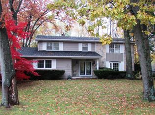 82 Minges Rd W, Battle Creek, MI 49015