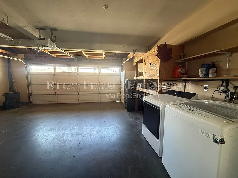 1540 Pyramid Ave — Photo 8