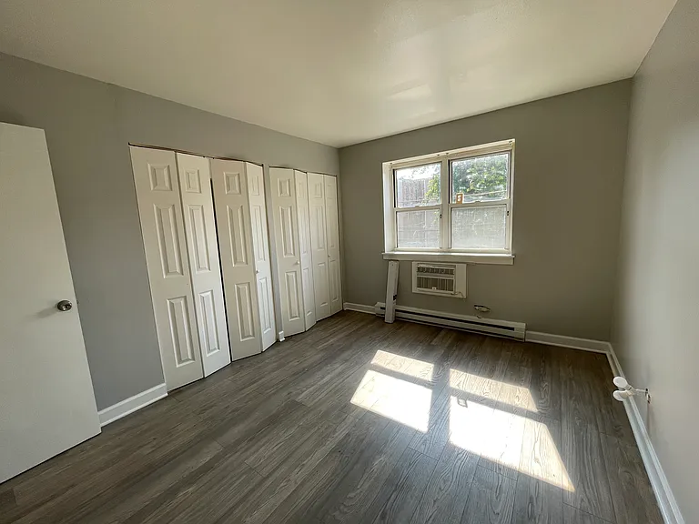 5920 N Kenmore Ave #311 — Photo 5
