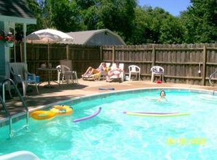 51777 Chestnut Rd, Granger, IN 46530