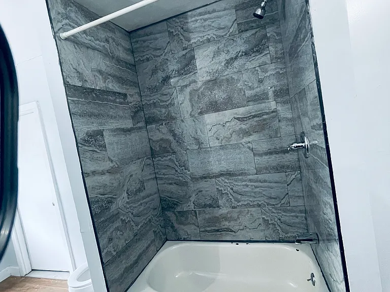184 Bartlett St #1 — Photo 6