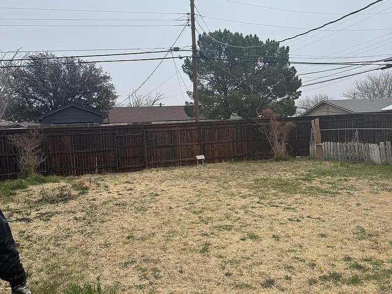 8610 Lamar Ave — Photo 2