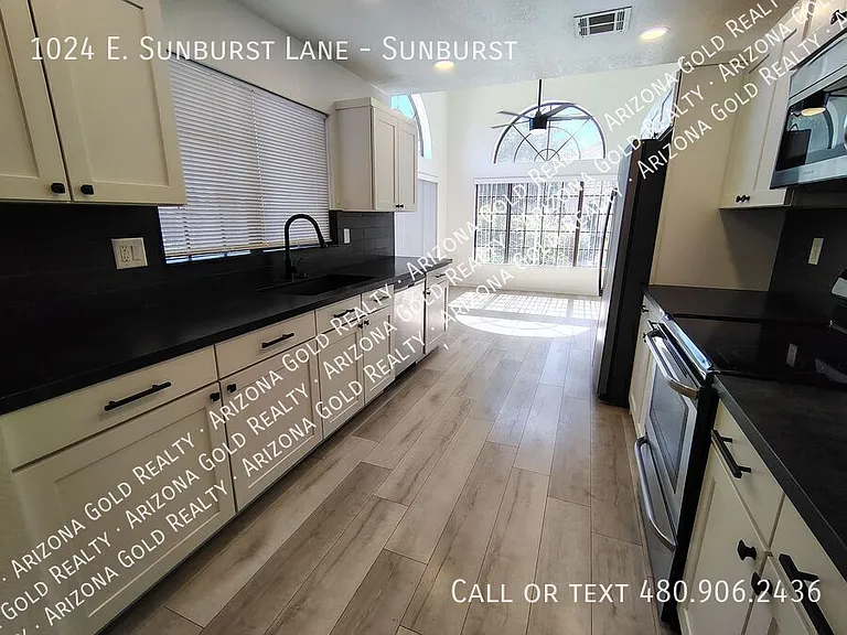 1024 E Sunburst Ln #SUNBURST — Photo 10