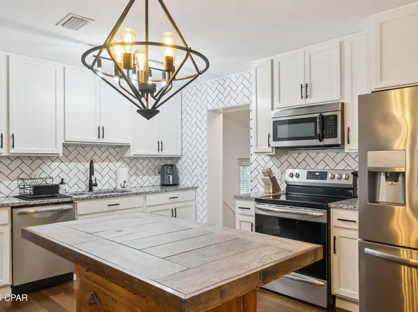 605 E 2nd Pl, Panama City, FL 32401