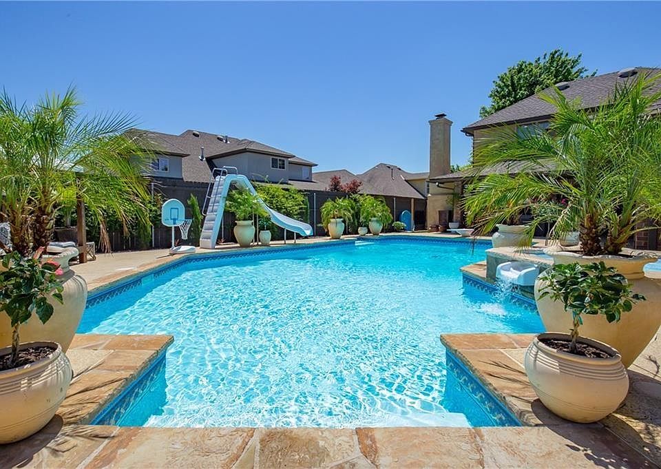 1st image of 13200 Wisteria Way