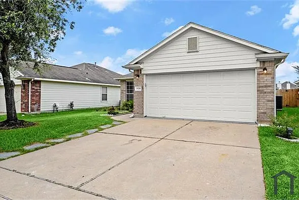 4 bed, 1828 sqft, $2,700 — Photo 3