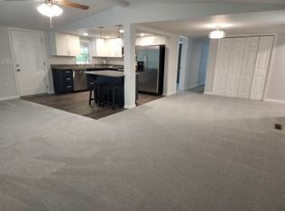 10 Creek Dr, Cartersville, GA 30121