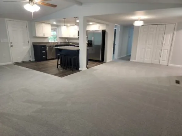 10 Creek Dr, Cartersville, GA 30121