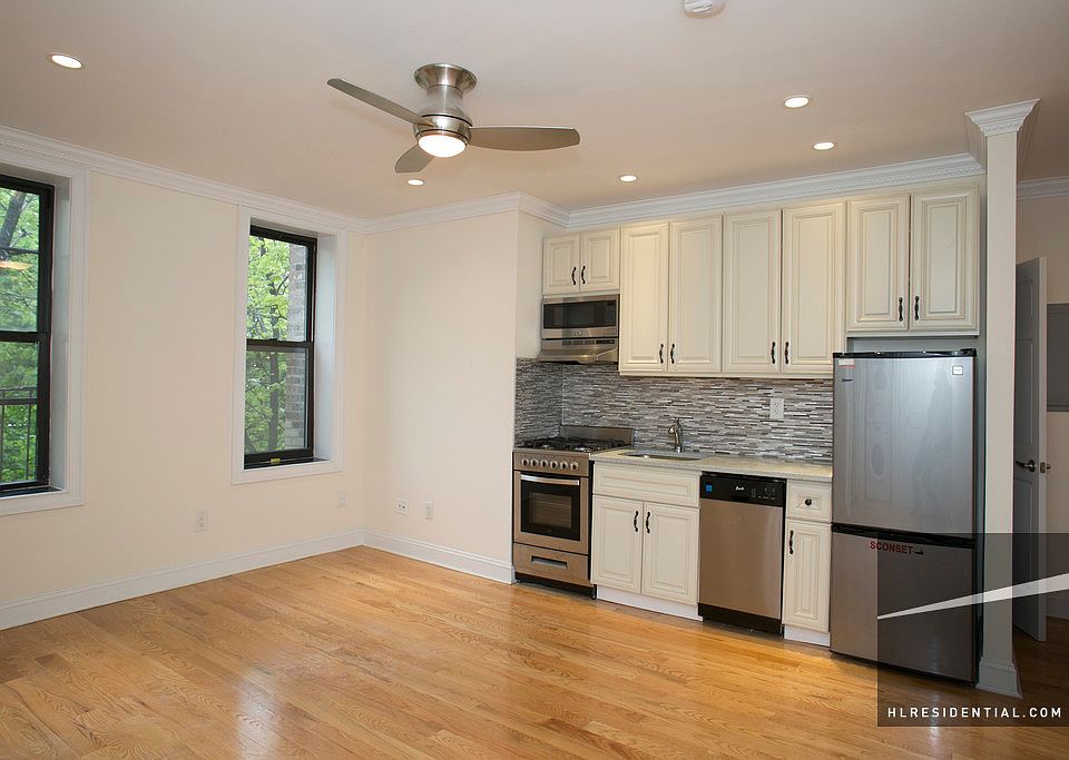 1st image of 991 President St APT 2F