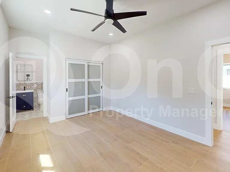 722 N Tucson Blvd — Photo 16