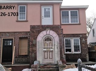 20216 Murdock Ave, Saint Albans, NY 11412