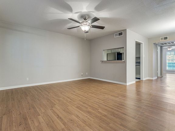 5th image of 8401 N New Braunfels Ave APT 207