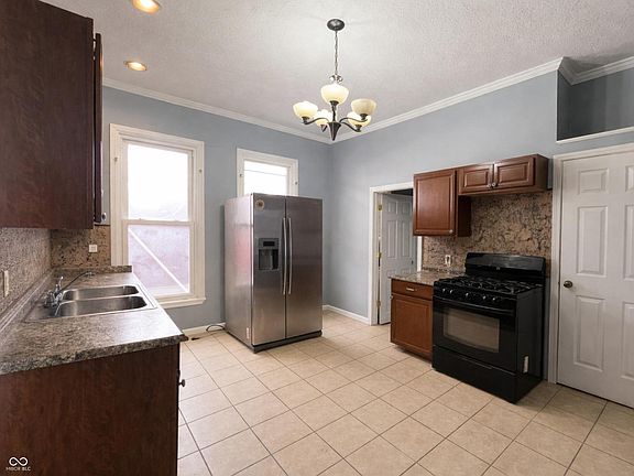5th image of 2436 Guilford Ave