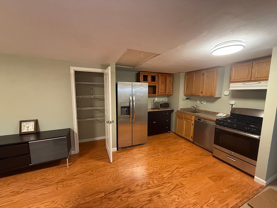 1st image of 16154 Stone Ave N #B