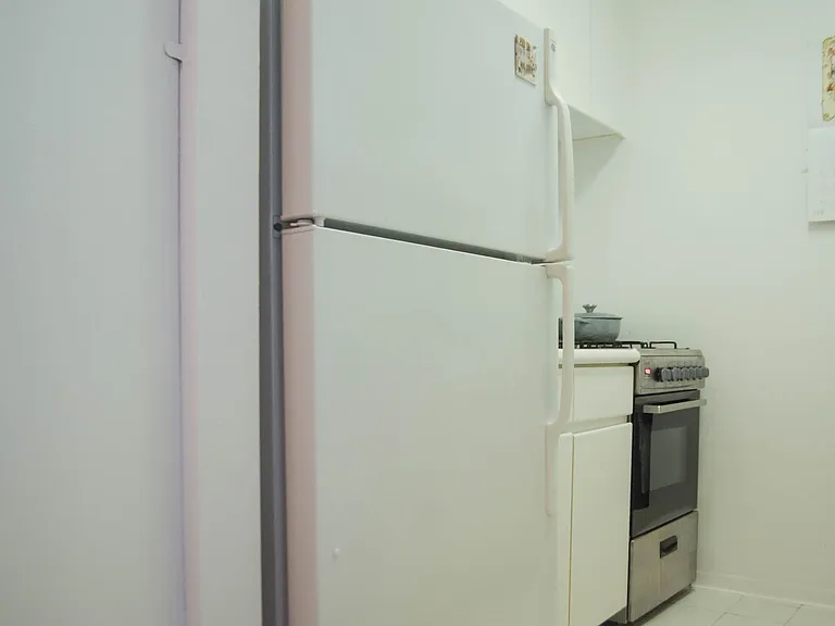 235 E 40th St #12I — Photo 4