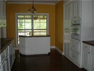 4th image of 520 Pelahatchie Shore Dr