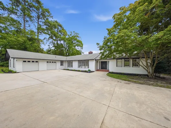 18 Northlake Rd, Columbia, SC 29223