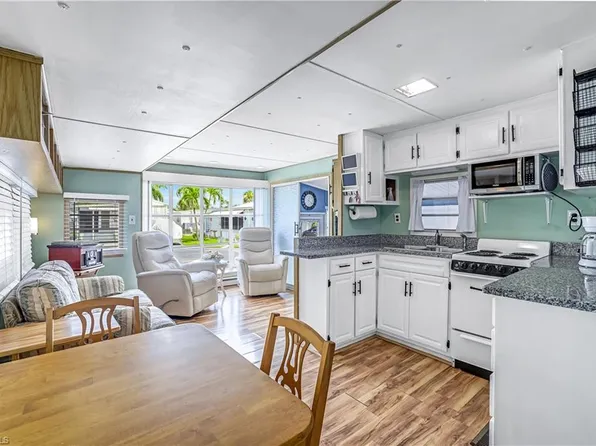 27 Jasper DR #27JR, NAPLES, FL 34114