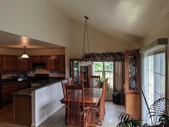 4th image of 881 Fedora Dr