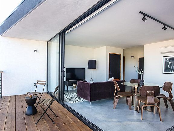 2nd image of 2305 University Ave #401B