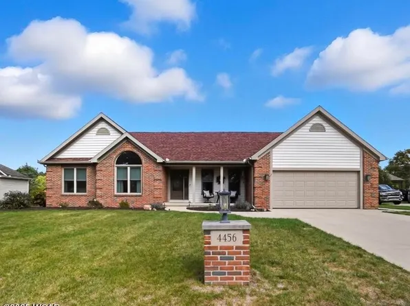 4456 Meadowlands Dr, Lima, OH 45805