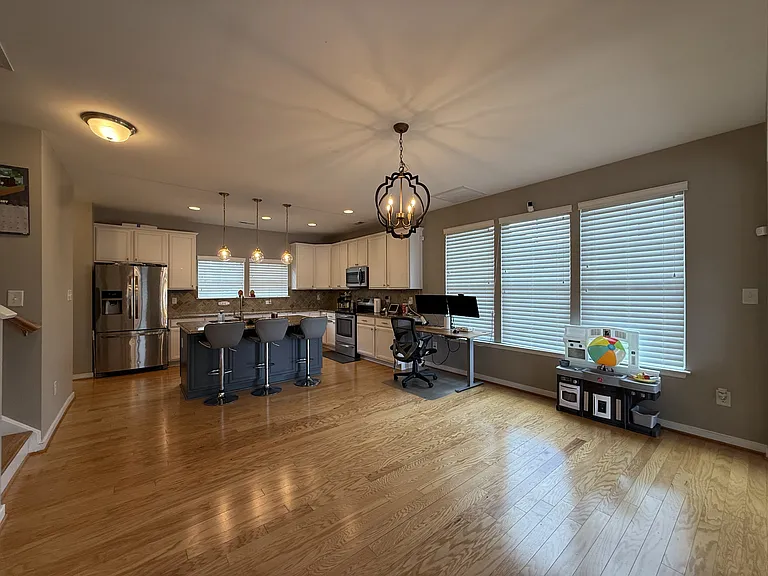 8049 Ellendale Dr #1 — Photo 12