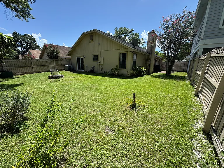 3303 Berridge Ln — Photo 30