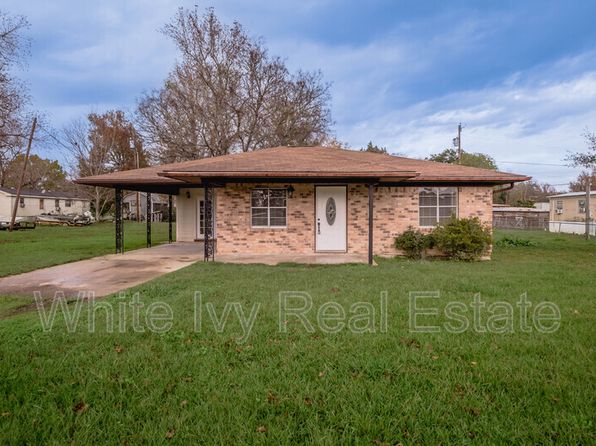 137 E Austin Ave