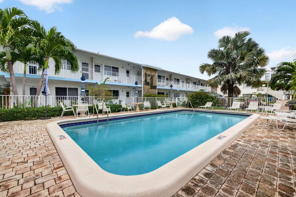 3232 Canal Drive, photo 3