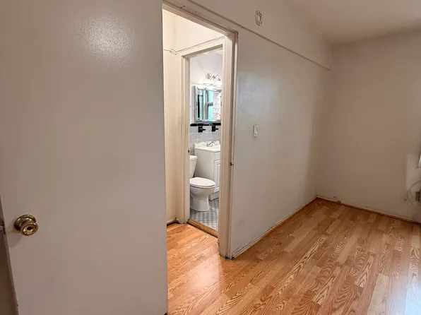 1010 Sherman Avenue image 20 of 23