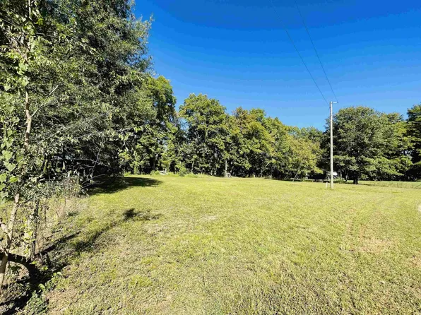 900 Towboat Ln #53, Adamsville, TN 38310