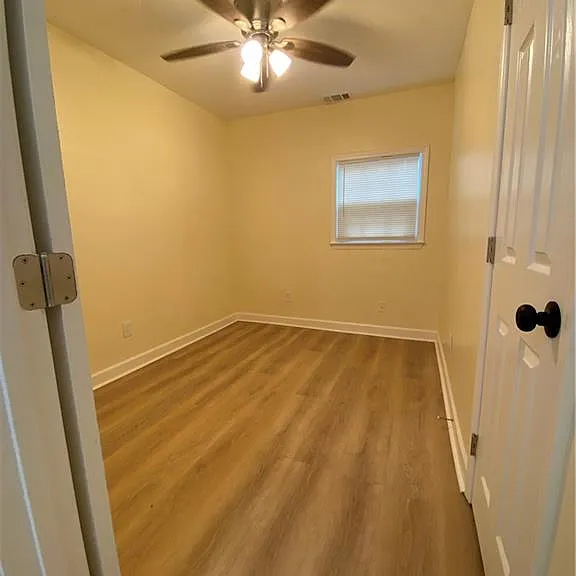 1683 Thornton Pl SW — Photo 14