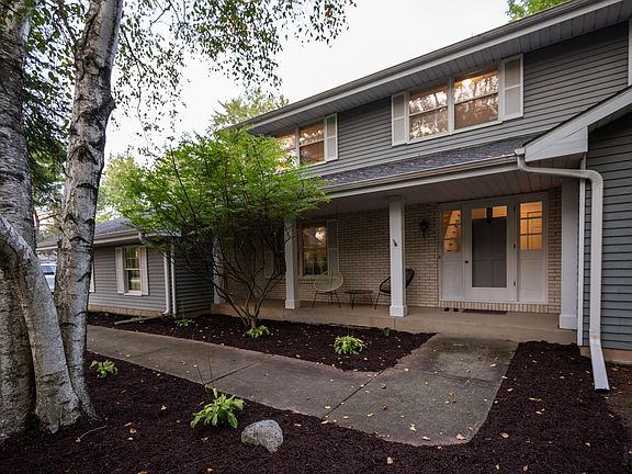 3rd image of 10838 N San Marino Dr