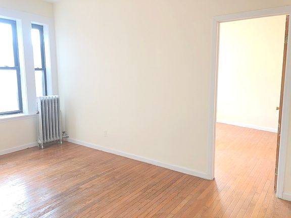 4th image of 13404 33rd Ave #Cc