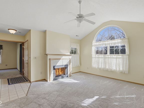 3rd image of 7532 Briarstone Dr