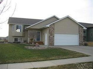 4709 S Dunlap Ave, Sioux Falls, SD 57106